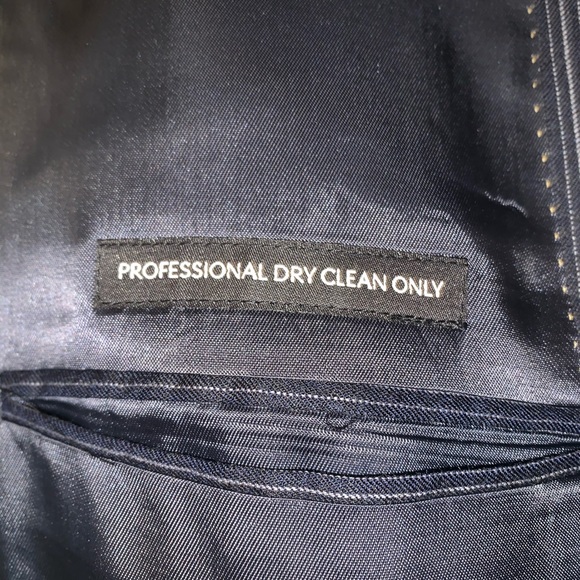 Jones New York Suit Reg 43 - Picture 5 of 13
